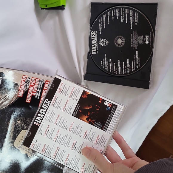 HIM Metal Hammer Magazine Fall 2004  with CD England Glossy Collector Edition - Picture 8 of 15